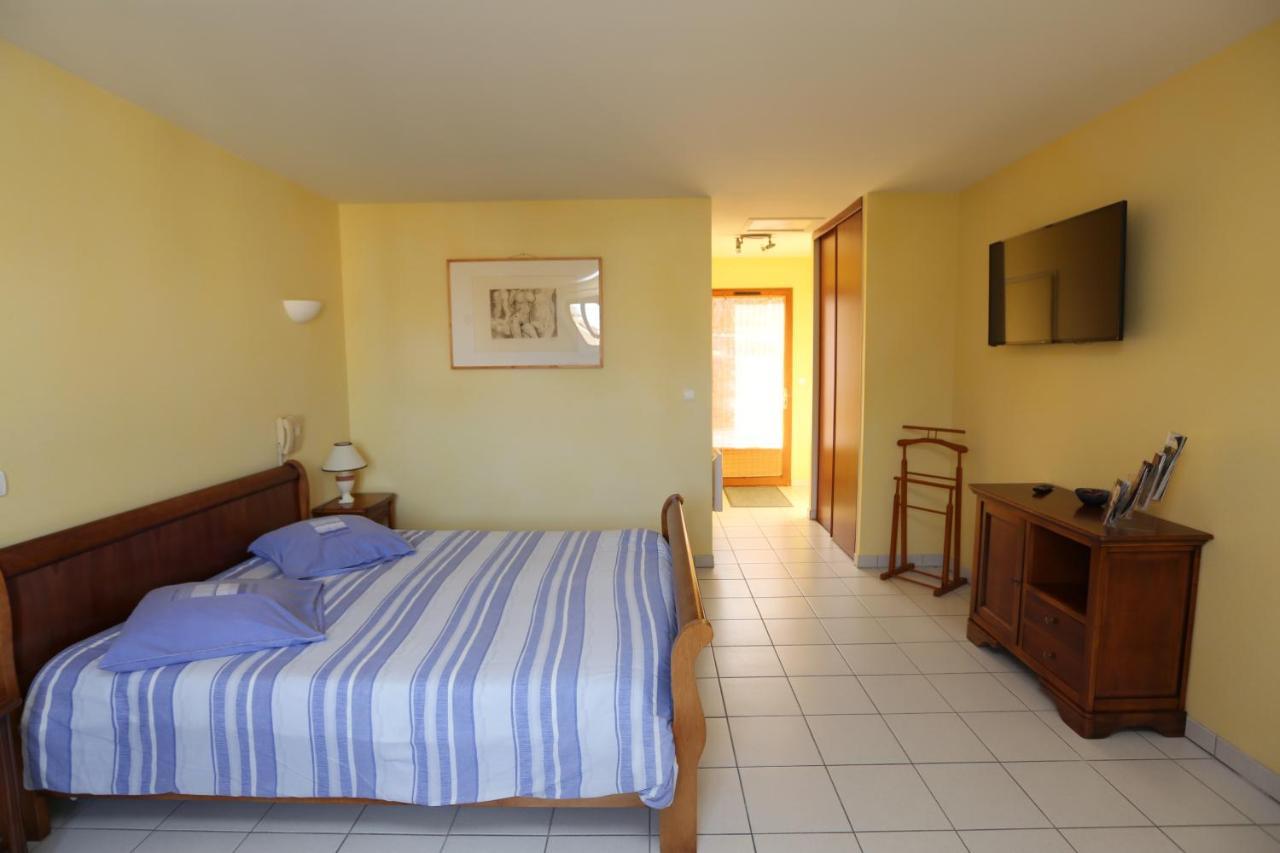 Hotel Le Relais Du Chateau Grignols  Kültér fotó